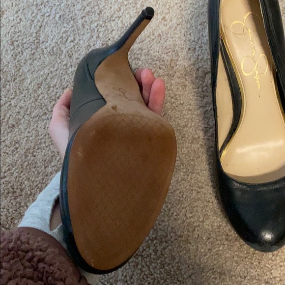 Jessica Simpson Heels - Picture 2 of 6